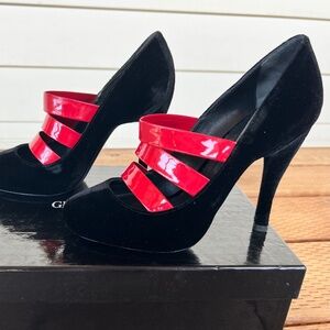 Giorgio Armani XGDN18 Black Velvet and Red Patent High Heel Shoes Size EU 37